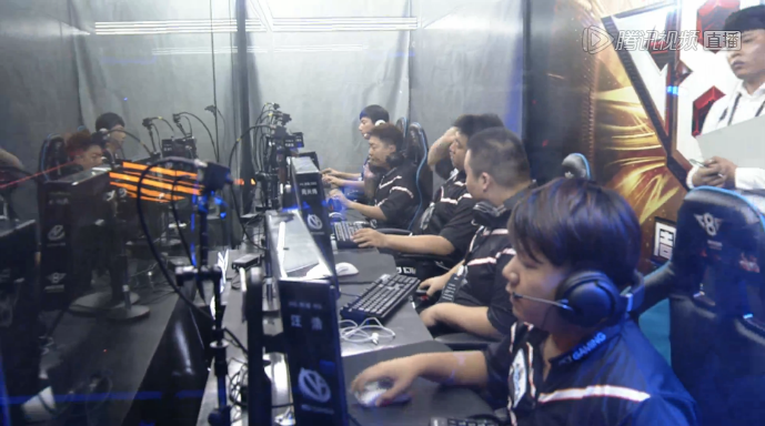 什么是“水位共振”？多平台同时降赔意味着什么信号？（“水位共振”到底是什么？多平台同步降赔释放了什么信号？）